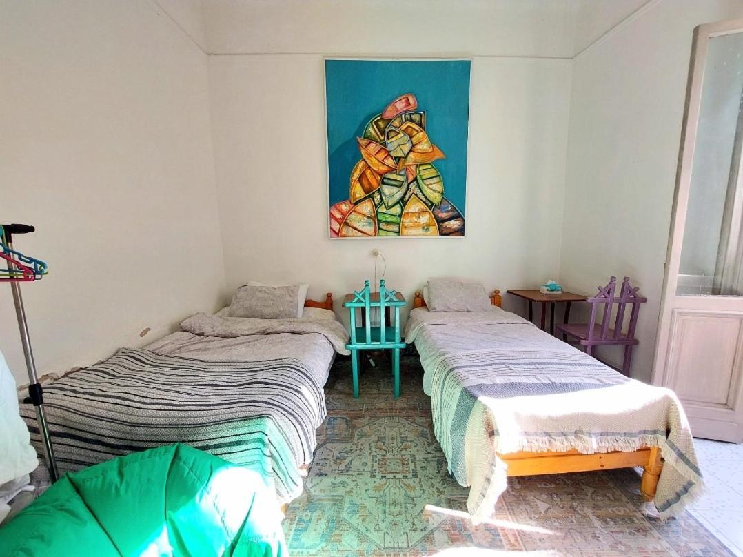 Arab Hostel, Welcoming All Solo And Groups Travellers But, Unmarried Couples Not Allowed Alexandria Eksteriør billede