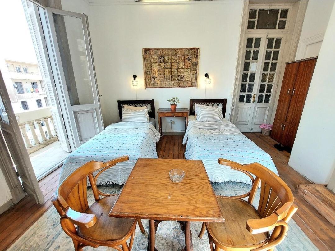 Arab Hostel, Welcoming All Solo And Groups Travellers But, Unmarried Couples Not Allowed Alexandria Eksteriør billede